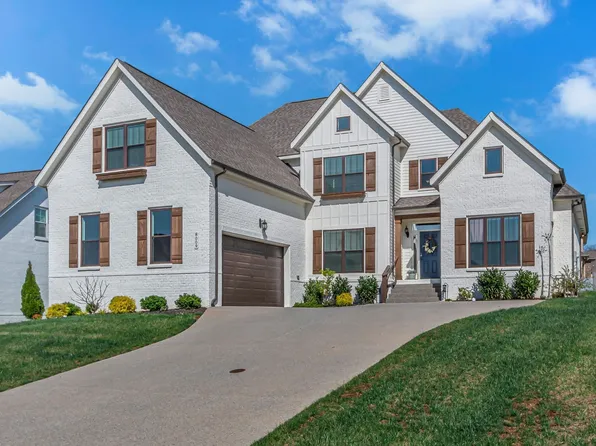 8009 Brightwater Way, Spring Hill, TN 37174
