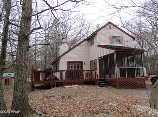 111 Huffman Cir, Bushkill, PA 18324