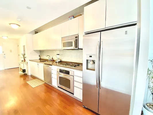 Rented by Botensten Properties International | media 3