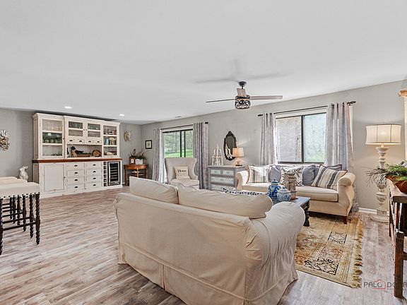 3rd image of 5844 Heatherridge Dr APT 105