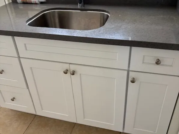 12812 Ramona Ave, Hawthorne, CA 90250