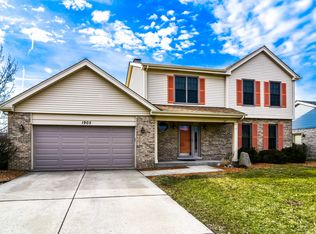 1905 Eaton Dr, Woodridge, IL 60517