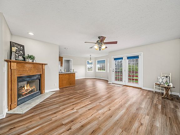 5th image of 1722 Tyler Dr