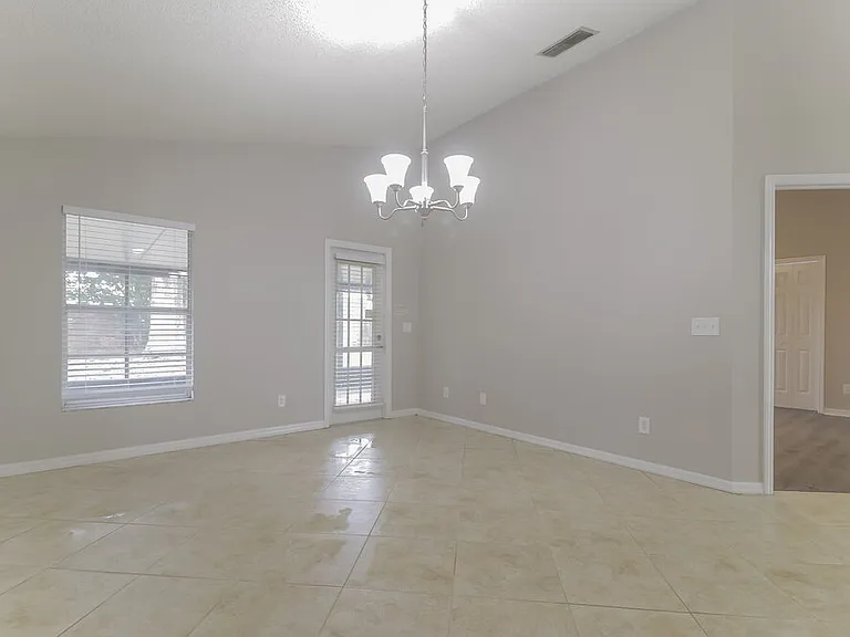 1023 Kelly Creek Cir — Photo 5