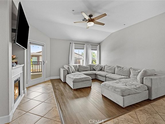 2nd image of 41710 Woodridge Ave Unit 2