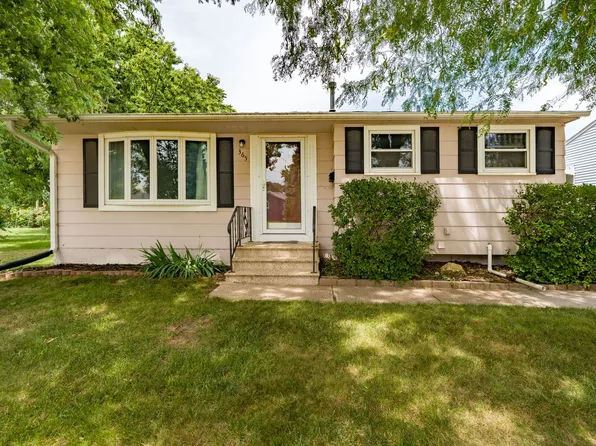 365 34th Ave, East Moline, IL 61244