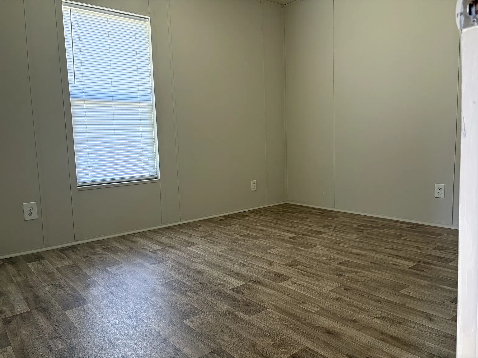 509 Blakley Drive - 1 — Photo 3