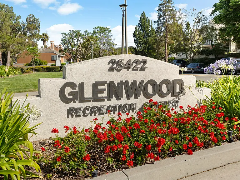 18 Meadowood — Photo 40
