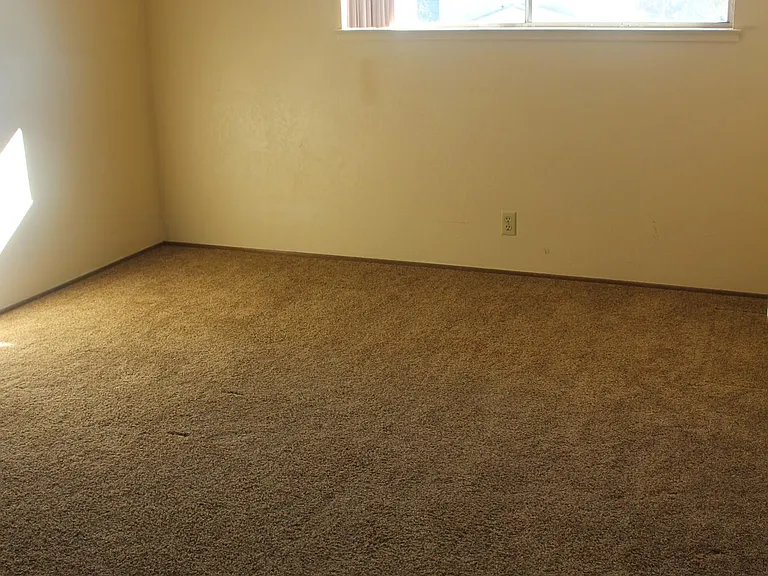 2548 Clearlake Way — Photo 18