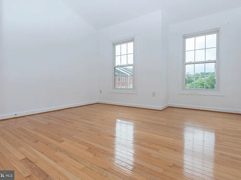 13559 Flowerfield Dr — Photo 16