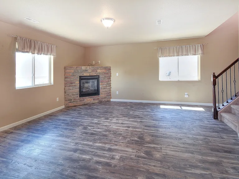 7687 Manistique Dr — Photo 3