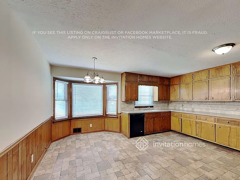 5437 Janice Ln — Photo 9