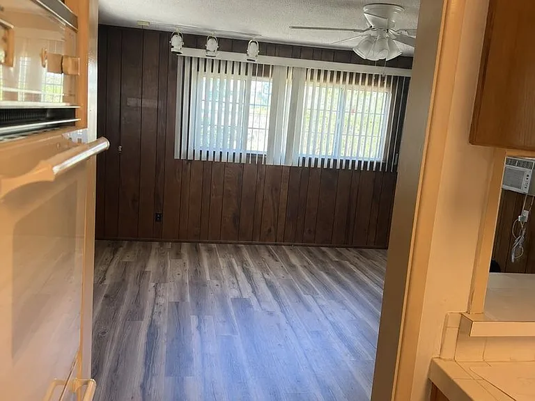 15413 Talbot Dr — Photo 14