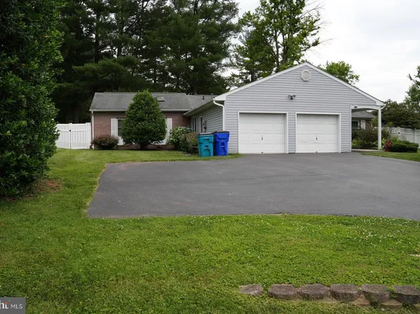 4524 Willow Tree Dr, Middletown, MD 21769