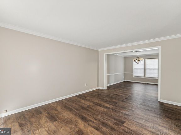 3rd image of 6913 S Dewey Ct