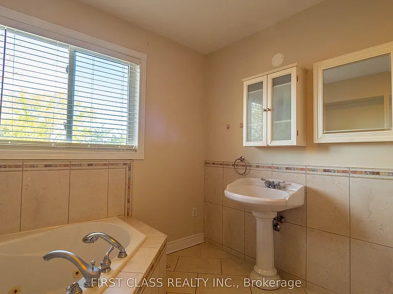 13 Princess St — Photo 26