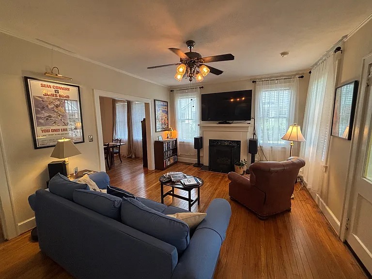 407 S Walker St — Photo 4