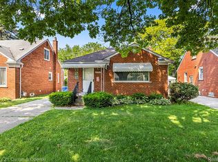 8299 Appleton St, Dearborn Heights, MI 48127
