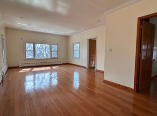 14915 15th Rd FL 2ND, Whitestone, NY 11357