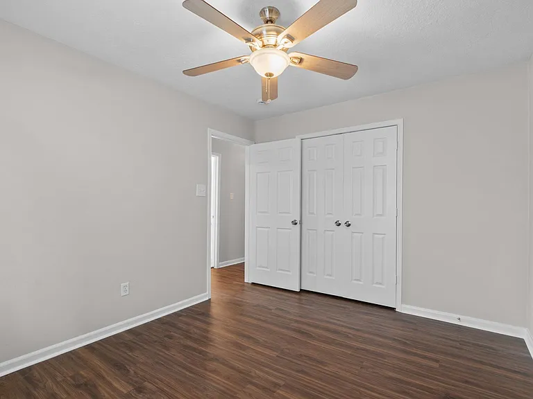 19830 Sternwood Manor Dr — Photo 26