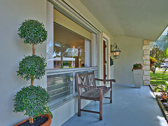 5th image of 2101 NE 53rd St