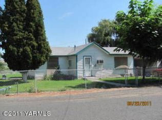 140 Taylor Loop Rd, Selah, WA 98942