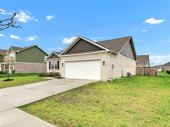 3rd image of 1407 Allen Ct