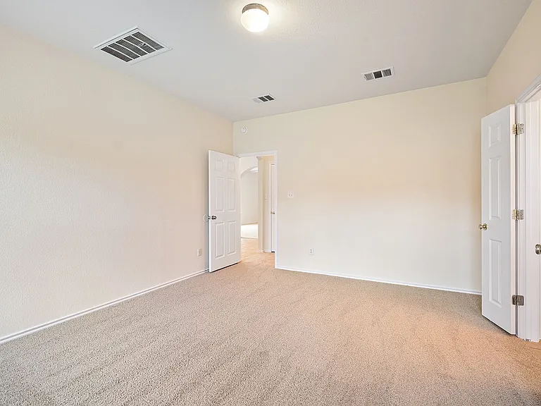 13205 Marie Ln — Photo 10