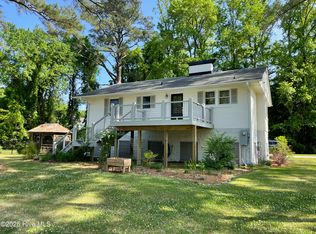 514 Bank St, Washington, NC 27889