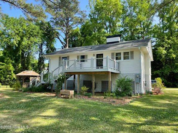 514 Bank Street, Washington, NC 27889