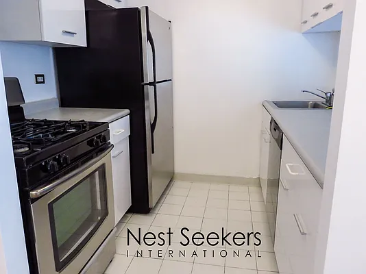 Rented by Nest Seekers International | media 5