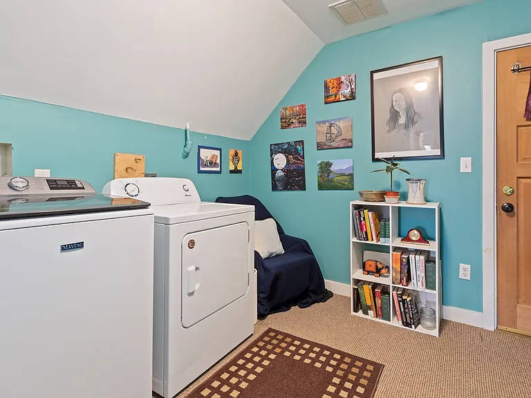 29 Ocean Ave #4 — Photo 24