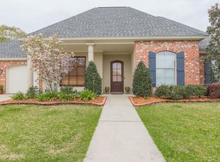 143 Willow Bnd, Youngsville, LA 70592