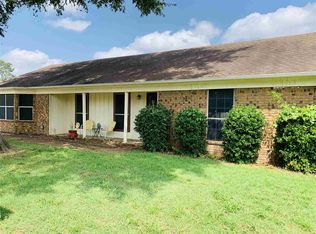 1112 Cherokee Dr, Newport, AR 72112