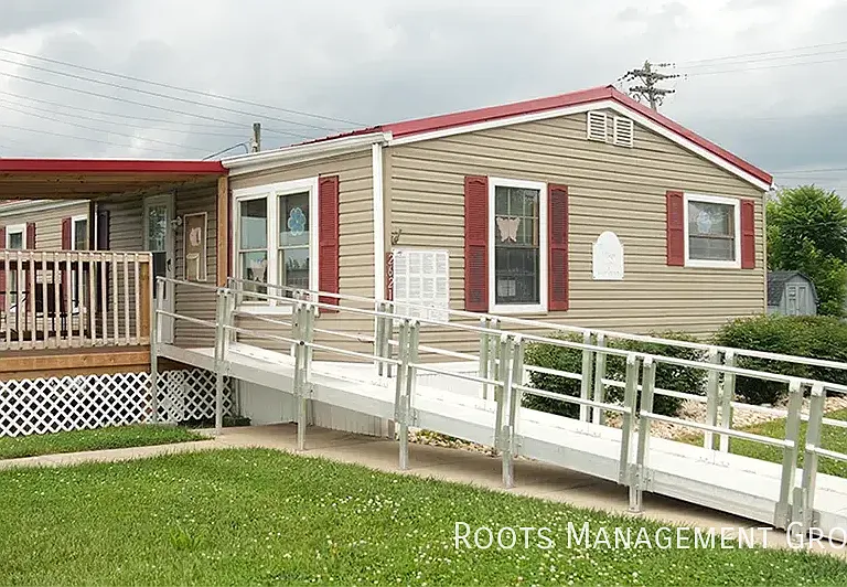 2605 Forest Oaks St #2605F — Photo 2