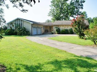 970 Country Club Rd, Metropolis, IL 62960