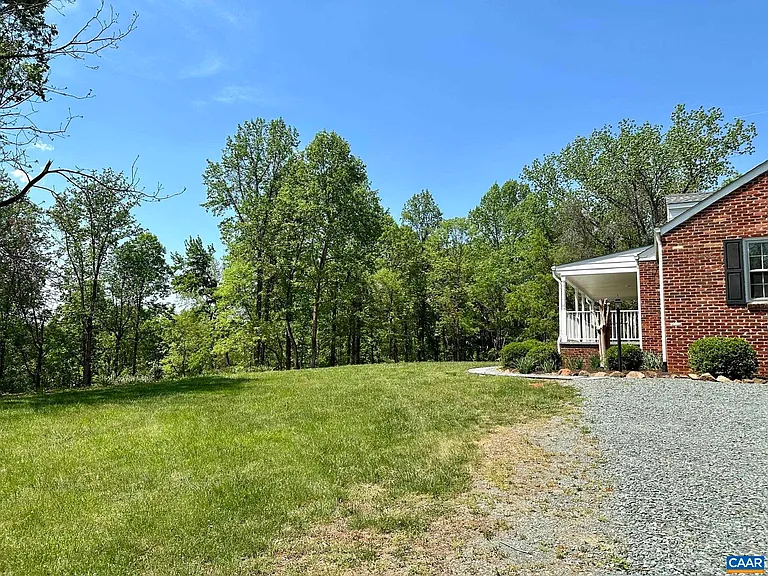 2278 Hansens Mountain Rd — Photo 39