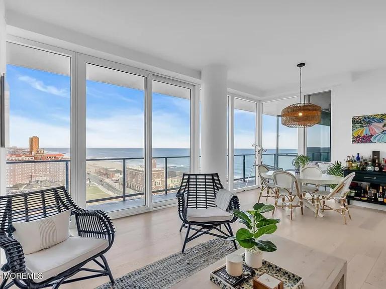 1101 Ocean Ave #1510 — Photo 17