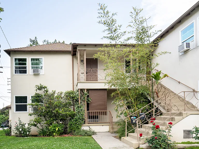 2304 Loy Ln — Photo 24