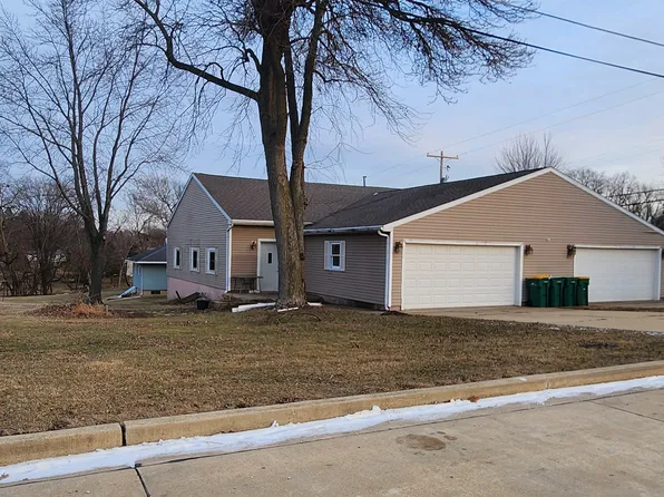 302 E Hennepin St #N, Mark, IL 61340