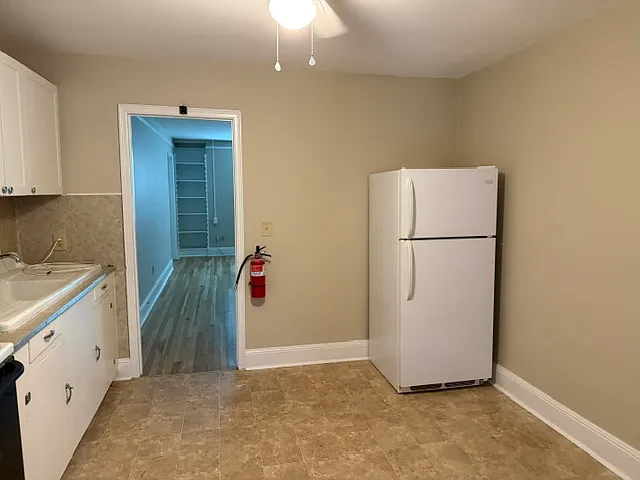 802 Burroughs St #D — Photo 8