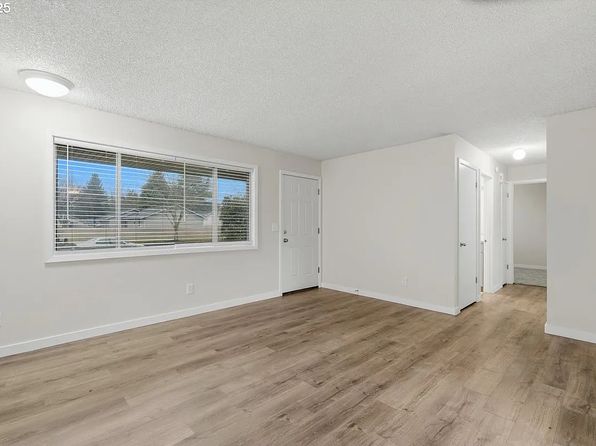 15609 SE 1st St #15609