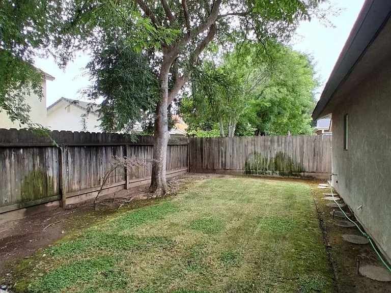1681 E Shea Dr — Photo 28