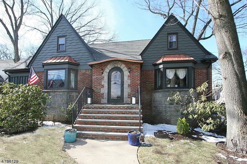 2nd image of 61 Athenia Ave