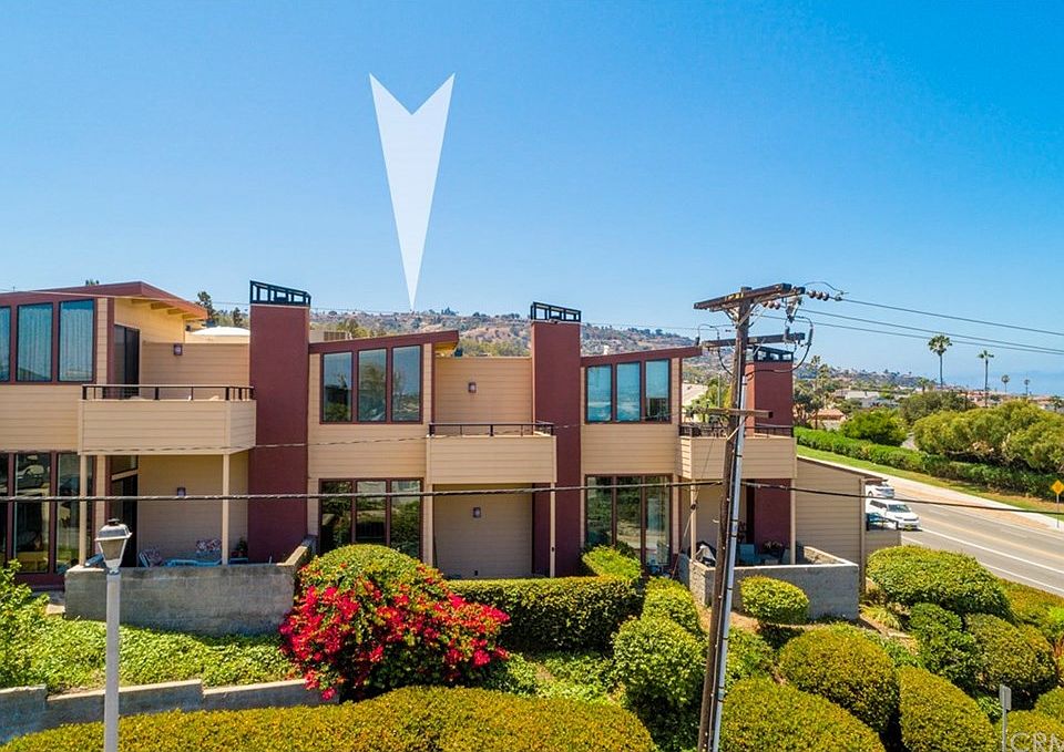 1st image of 404 1/2 Calle Miramar