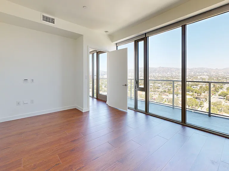 Vision on Wilshire — Photo 85