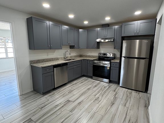 4th image of 8837 Elm Leaf Ct