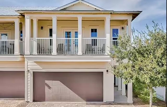 1st image of 125 Crystal Beach Dr