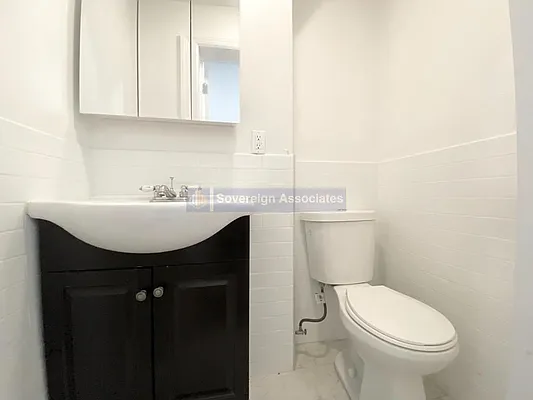 Rented by Sovereign Associates | media 29