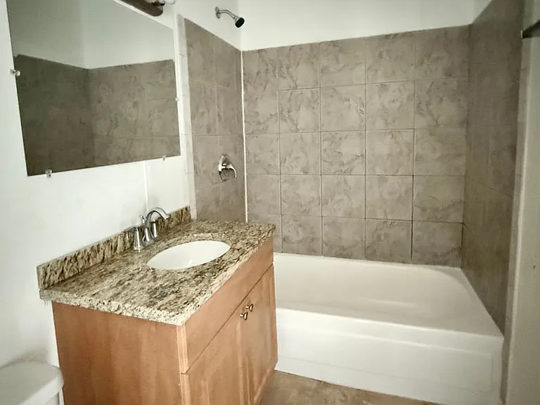 2531 N Tripp Ave — Photo 7